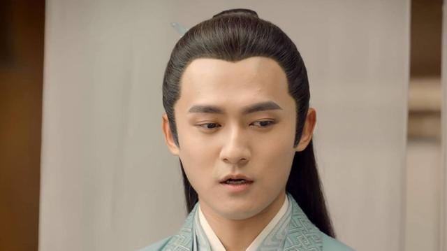 罩帅气摘掉后险些没认出来他反差感也太强了尊龙凯时人生就是搏平台国色芳华：戴上眼(图7)