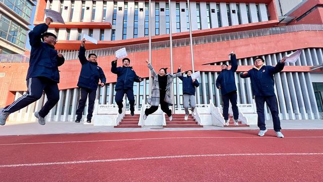 锦囊——专访教师赵一鸣尊龙凯时网赵老师的智慧(图3)